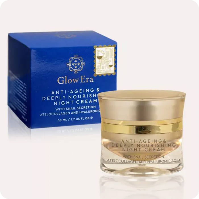 Glow Era Schneckenschleim Nachtcreme 50 ml mit Schneckensekret, Hyaluronsäure und Atelokollagen. Produktabbildung mit goldfarbenem Cremetiegel und blauer Originalverpackung auf hellem Hintergrund. Reichhaltige Gesichtspflege für die Nacht, erhältlich bei NaturBurg.